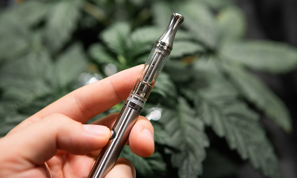 Puff Perfection Exploring the Delta 8 Vape Disposable Craze